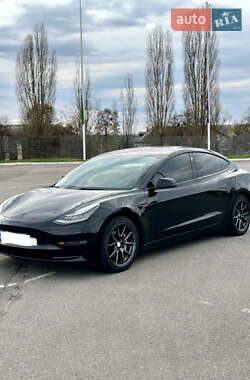 Седан Tesla Model 3 2018 в Харькове