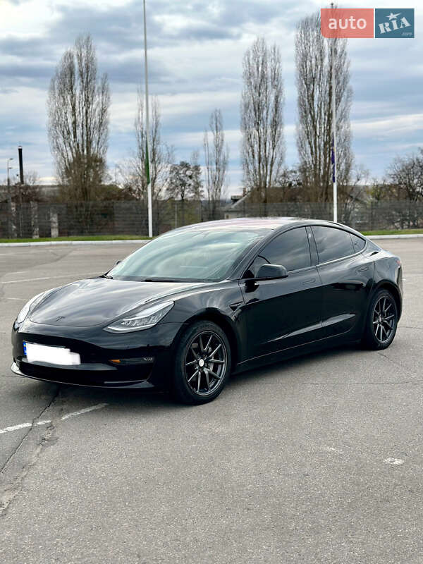 Седан Tesla Model 3 2018 в Харькове