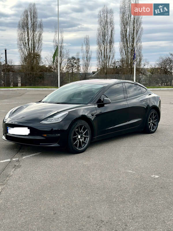 Седан Tesla Model 3 2018 в Харькове