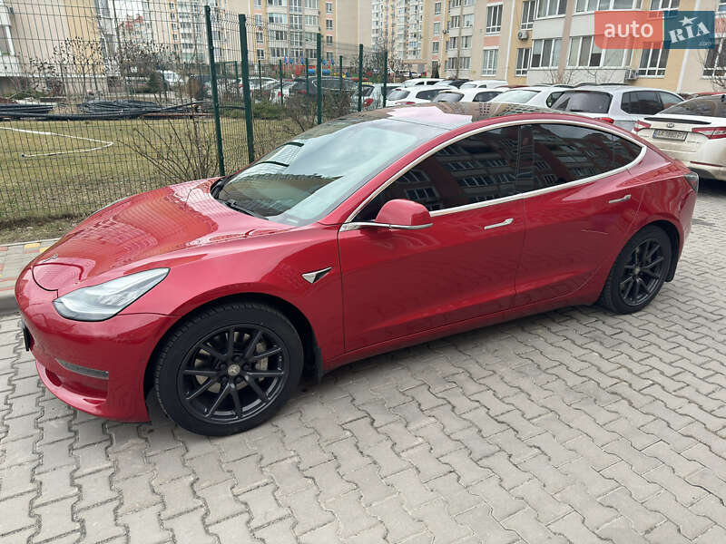 Tesla Model 3 2018