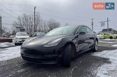 Седан Tesla Model 3 2018 в 