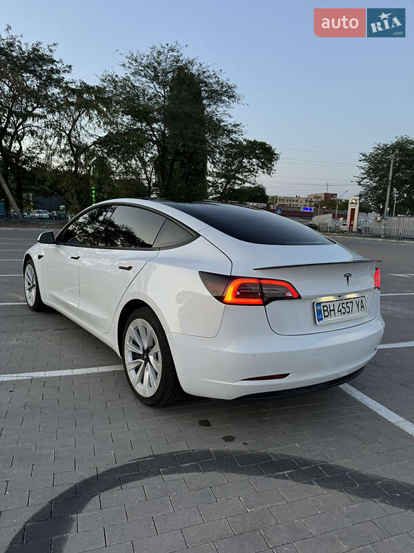 Седан Tesla Model 3 2021 в Одесі
