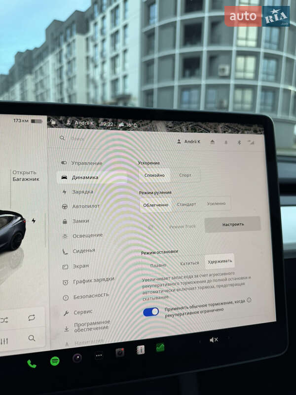 Седан Tesla Model 3 2022 в Черкассах