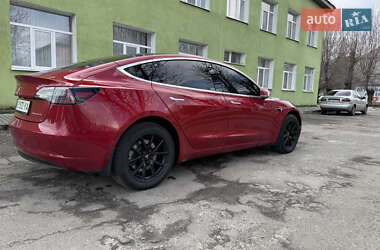 Седан Tesla Model 3 2018 в Днепре