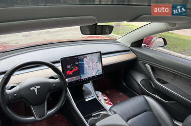 Седан Tesla Model 3 2018 в 