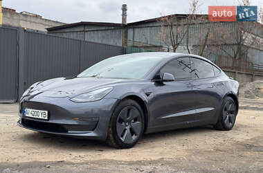Седан Tesla Model 3 2021 в 