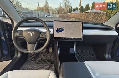 Седан Tesla Model 3 2019 в 