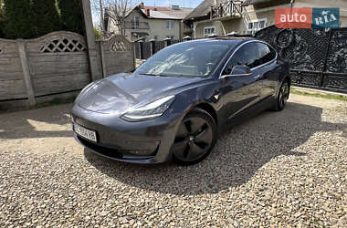 Седан Tesla Model 3 2018 в 