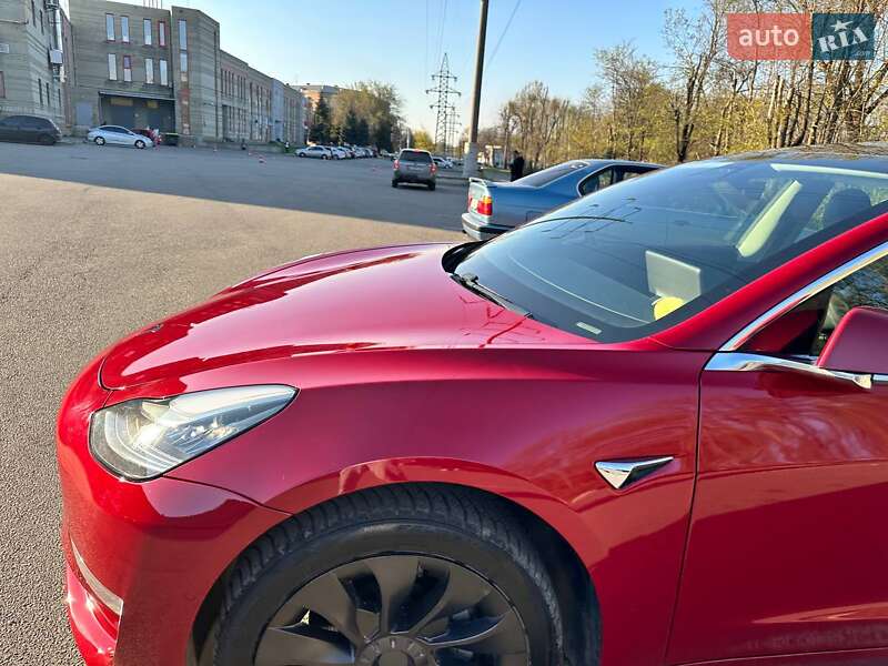 Седан Tesla Model 3 2019 в Днепре