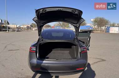 Седан Tesla Model 3 2018 в 