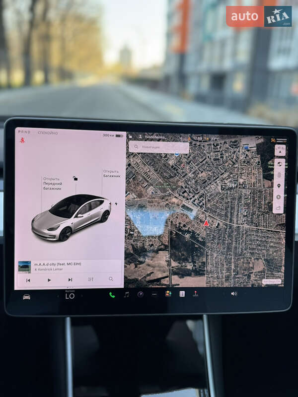 Седан Tesla Model 3 2018 в Киеве