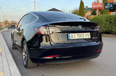 Седан Tesla Model 3 2019 в 
