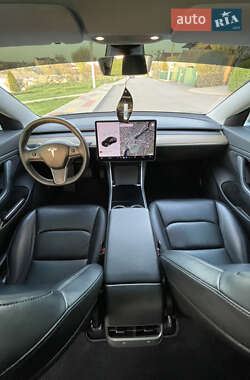 Седан Tesla Model 3 2019 в Белой Церкви