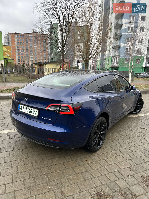 Седан Tesla Model 3 2018 в Тлумаче