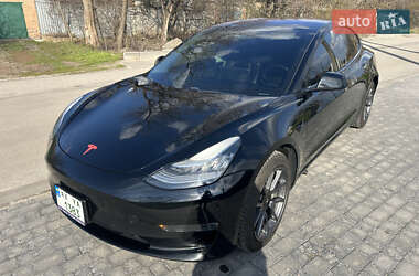 Седан Tesla Model 3 2018 в 