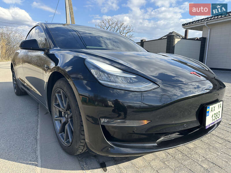 Седан Tesla Model 3 2018 в Харькове