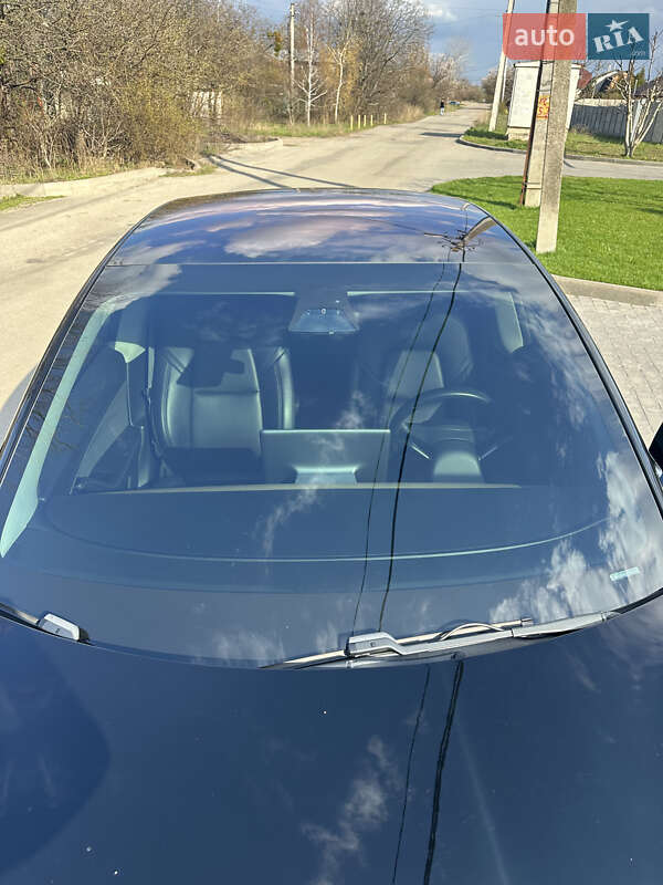 Седан Tesla Model 3 2018 в Харькове