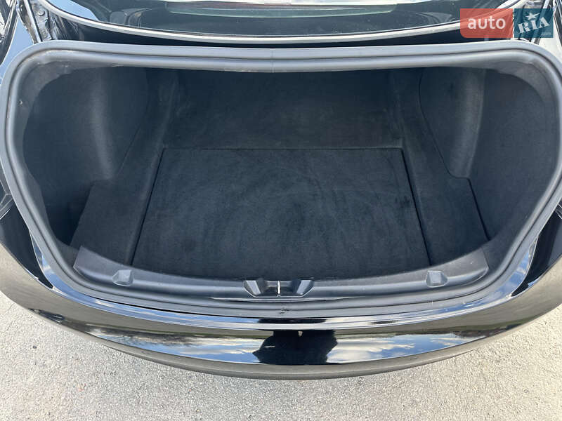 Седан Tesla Model 3 2018 в Харькове