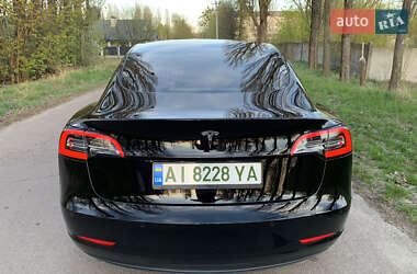 Седан Tesla Model 3 2019 в 
