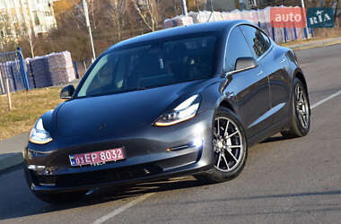 Седан Tesla Model 3 2018 в 