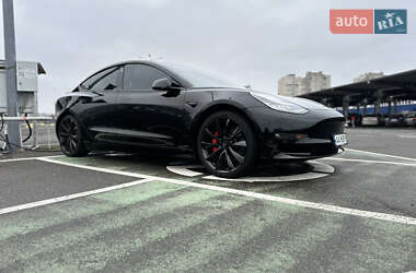 Седан Tesla Model 3 2019 в 