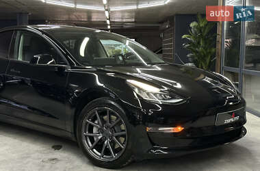 Седан Tesla Model 3 2018 в 