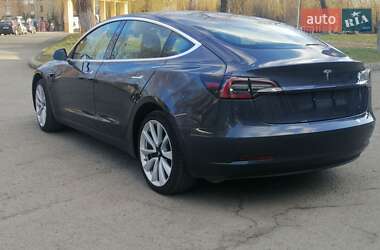 Седан Tesla Model 3 2019 в 