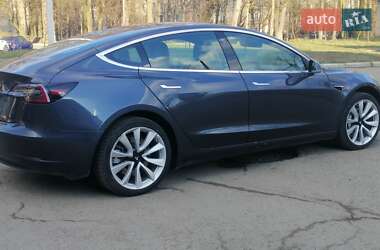 Седан Tesla Model 3 2019 в 
