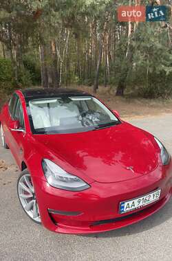 Седан Tesla Model 3 2018 в 