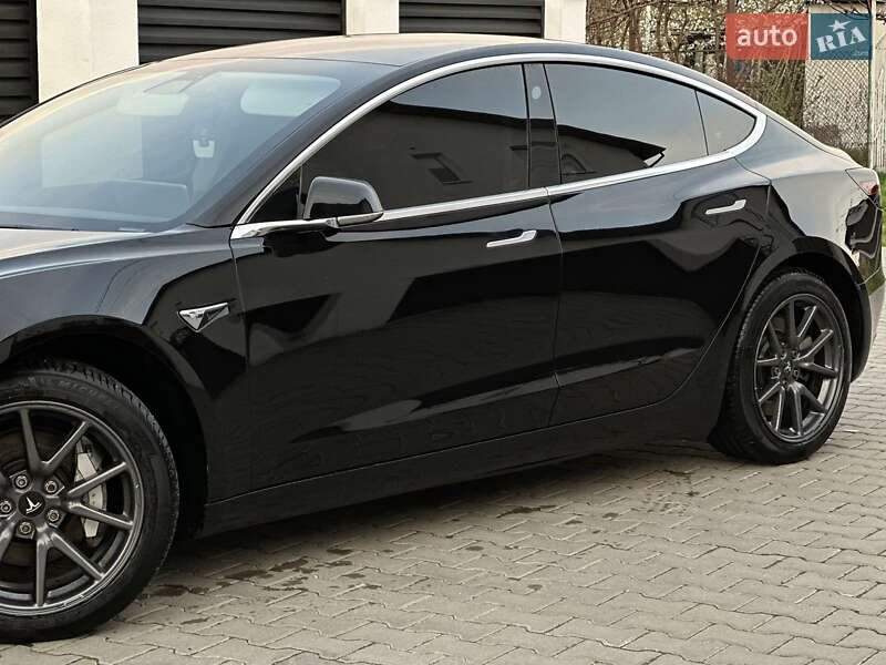 Седан Tesla Model 3 2019 в Трускавце фото 39 Седан Tesla Model 3 2019 в Трускавце