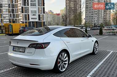 Седан Tesla Model 3 2018 в 