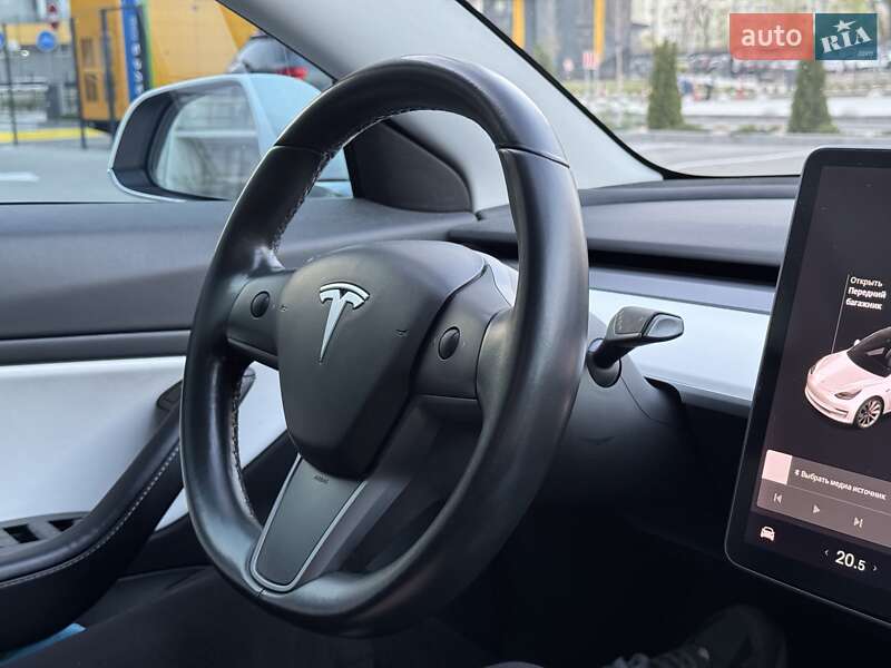 Седан Tesla Model 3 2018 в Киеве фото 15 Седан Tesla Model 3 2018 в Киеве