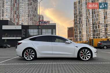Седан Tesla Model 3 2018 в 