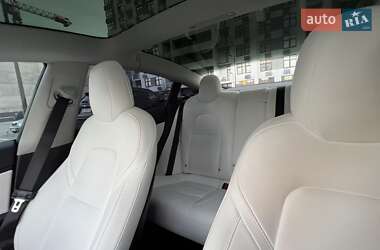 Седан Tesla Model 3 2018 в 