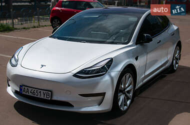 Седан Tesla Model 3 2018 в 