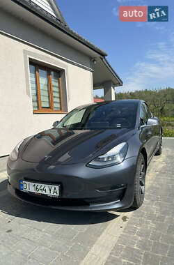 Седан Tesla Model 3 2019 в 