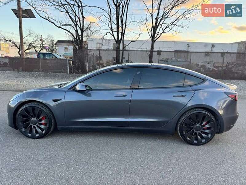 Седан Tesla Model 3 2020 в Вінниці