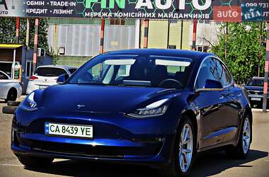 Седан Tesla Model 3 2019 в Черкасах