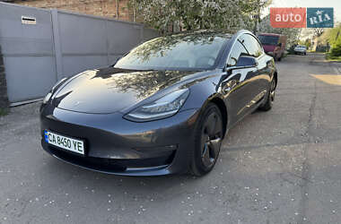Седан Tesla Model 3 2018 в Черкассах