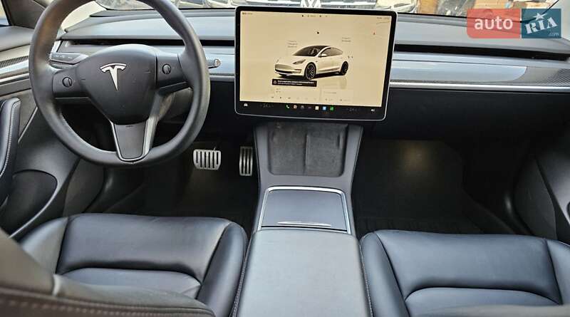 Седан Tesla Model 3 2022 в Полтаве