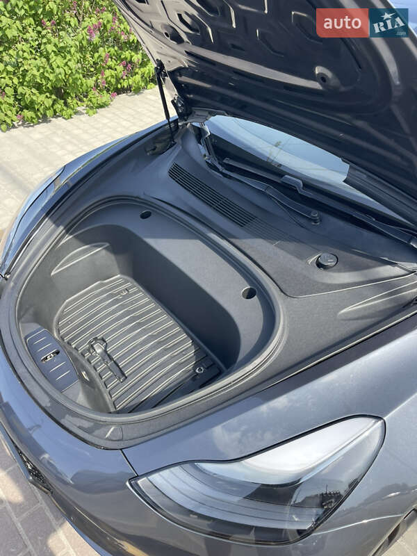 Седан Tesla Model 3 2021 в Софіївській Борщагівці