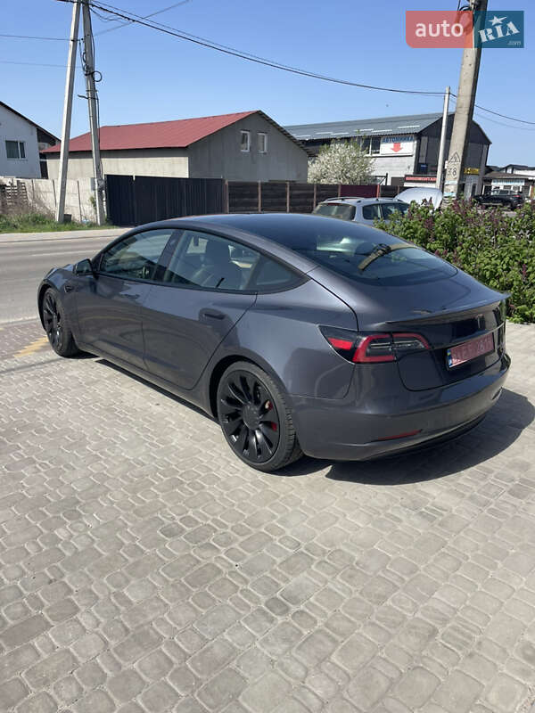 Седан Tesla Model 3 2021 в Софіївській Борщагівці