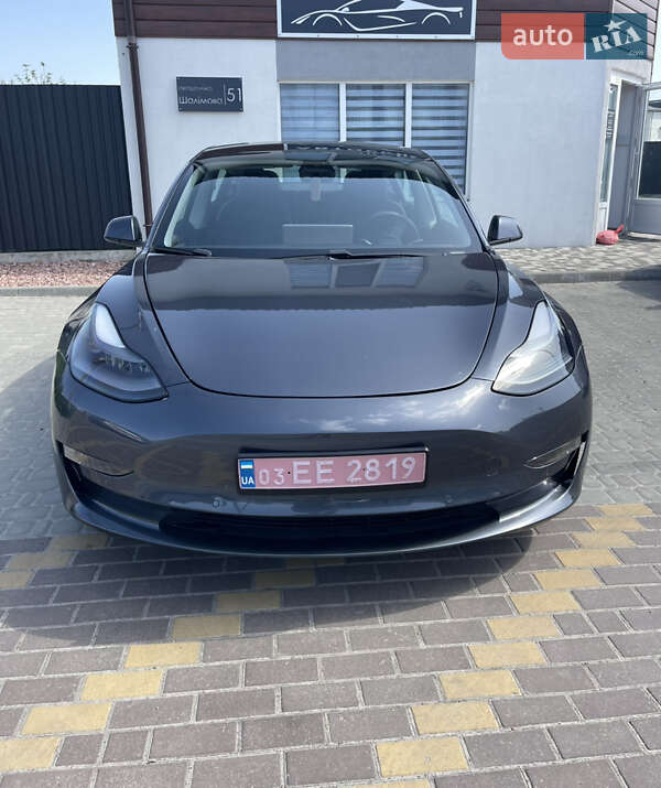 Седан Tesla Model 3 2021 в Софіївській Борщагівці