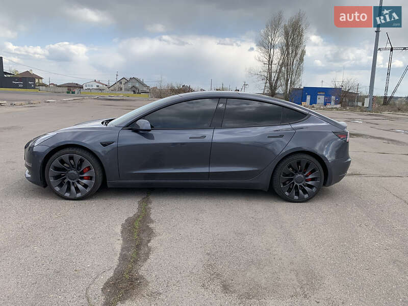 Седан Tesla Model 3 2021 в Миколаєві
