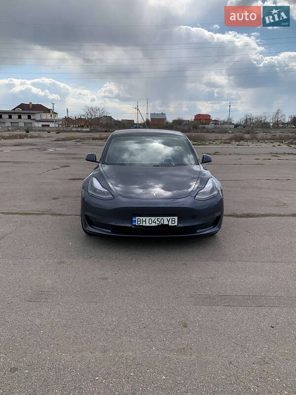 Седан Tesla Model 3 2021 в Миколаєві