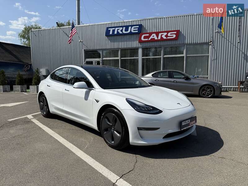 Tesla Model 3 2019