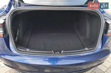 Седан Tesla Model 3 2019 в 