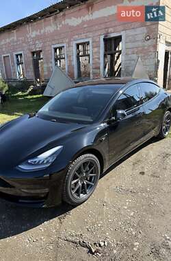 Седан Tesla Model 3 2019 в 