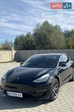 Седан Tesla Model 3 2019 в 