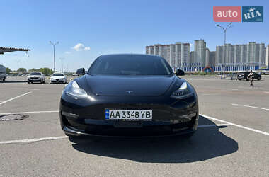 Седан Tesla Model 3 2021 в Києві